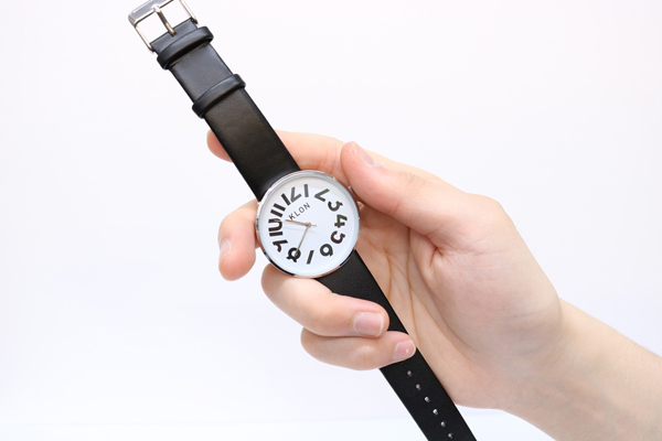 腕時計のデザイン実績・新ブランド『KLON』の画像| 大阪のデザイン会社 タイタン・アート ｜ パンフレット・カタログ制作・ホームページ制作